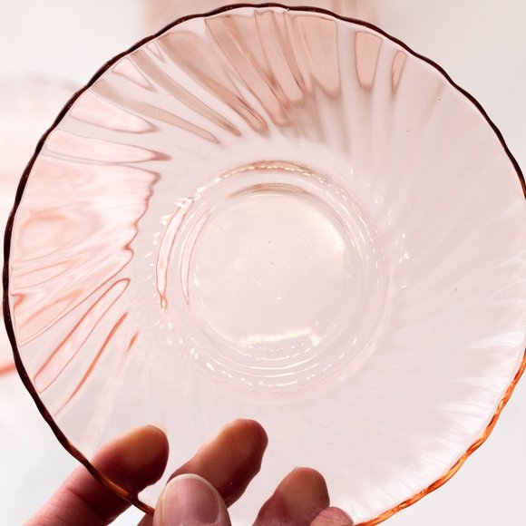 [ SOLD ] Arcoroc Rosaline Pink Swirl France Glass Tea Cups and Saucers Set of 2 - Picture 7 of 11